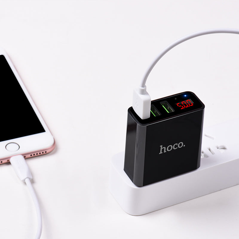 Adaptateur de voyage pour chargeur de prise murale d'alimentation à trois ports USB-A Adaptateur de voyage pour chargeur de prise murale d'alimentation à trois ports USB-A